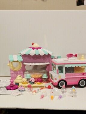 Num Noms Nail Polish Maker Playset and Lip Gloss Truck Set